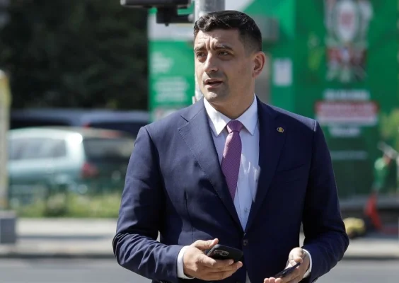 George Simion a anunțat de la Roma că va participa la o dezbatere organizată de Radio România Actualități. Reprezentanții radioului: „Nu am primit o confirmare”