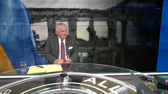 Fost ambasador american, despre pericolul ca România să fie condusă de un extremist: „El face pe papagalul lui Putin"