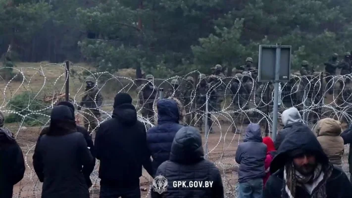 Polonia lansează o campanie de informare în străinătate pentru a descuraja intrările migranţilor în UE prin Belarus