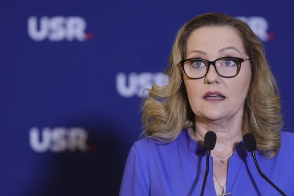 Elena Lasconi, întrebată dacă ar renunța la candidatură în favoarea lui Ilie Bolojan: Totul e negociabil