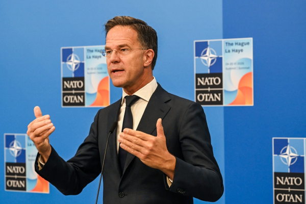 Mark Rutte: Summitul NATO de la Haga, sub semnul „transformării”, în ciuda viziunilor diferite privind cheltuielile pentru APĂRARE
