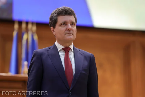 Nicușor Dan, despre decizia CCR privind declarațiile de avere: M-a surprins. Desigur că îmi fac publică declarația de avere