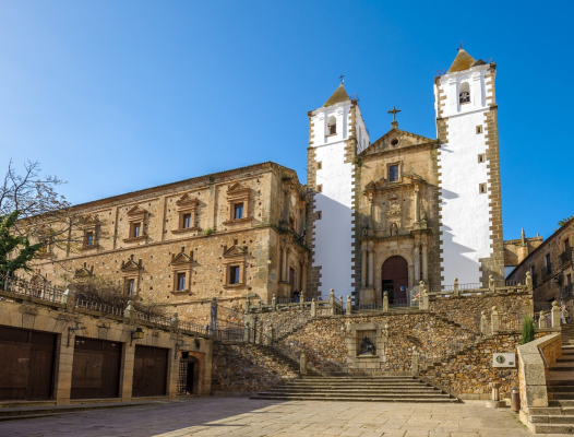 Un ghid al regiunilor din Spania care nu sunt saturate de turiști: La Rioja, Extremadura, Coasta de nord