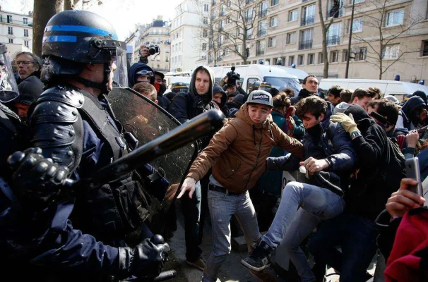 America în flăcări: Garda Națională, pe străzile din Los Angeles, în urma protestelor legate de imigrație
