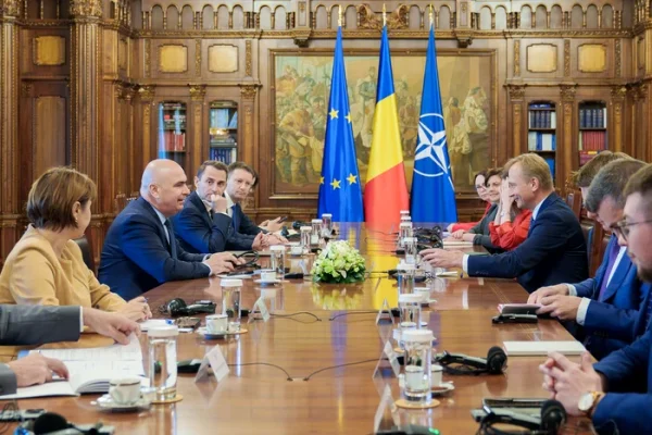 Bolojan și Ciolacu, discuții cu comisarul european pentru buget, Piotr Serafin