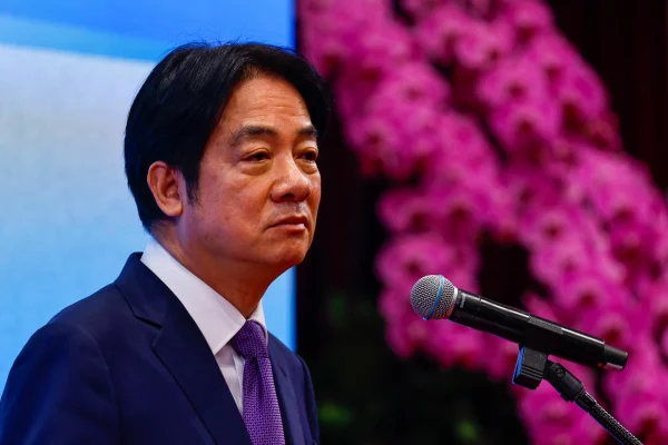 Președintele Taiwanului oferă pace cu China, dar afirmă că insula trebuie să-și întărească sistemul de apărare