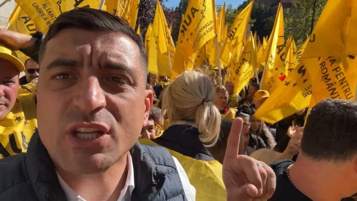 USR anunță că sesizează Consiliul pentru Combaterea Discriminării după atacurile xenofobe ale AUR la adresa lui Dominic Fritz, căruia i-au reproșat că nu e cetățean român, deci n-ar trebui să conducă USR și Timișoara