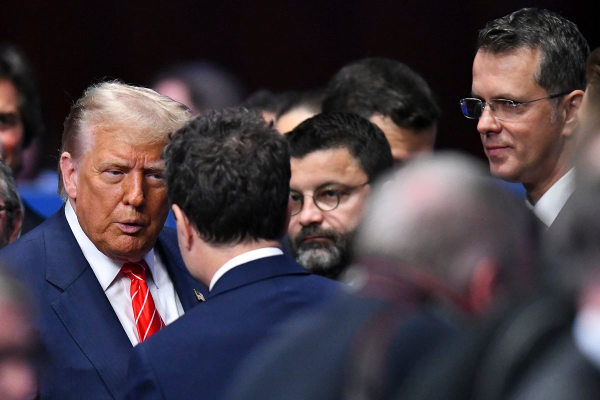 Donald Trump a folosit un cuvânt cu conotaţie antisemită pentru a vorbi despre cămătari