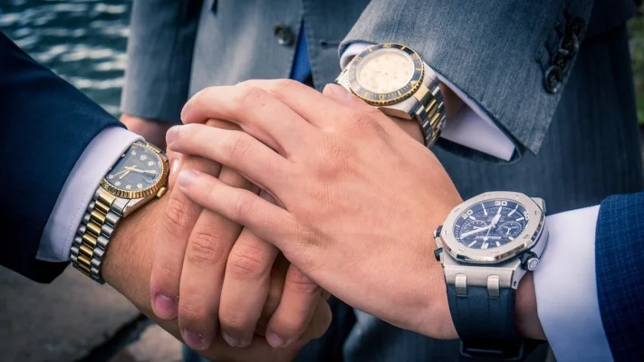 Pasionaţii de ceasuri de lux au făcut achiziţii masive de ceasuri Rolex second-hand înainte de posibila intrare în vigoare a tarifelor lui Trump