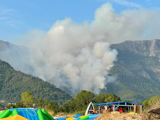 Cum să te pregătești pentru vacanță în destinații destinații predispuse la incendii de vegetație, precum Grecia sau Turcia
