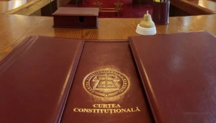 Decizie controversată a CCR: Demnitarii nu mai trebuie să declare veniturile familiei. Un pas înapoi în lupta pentru transparență