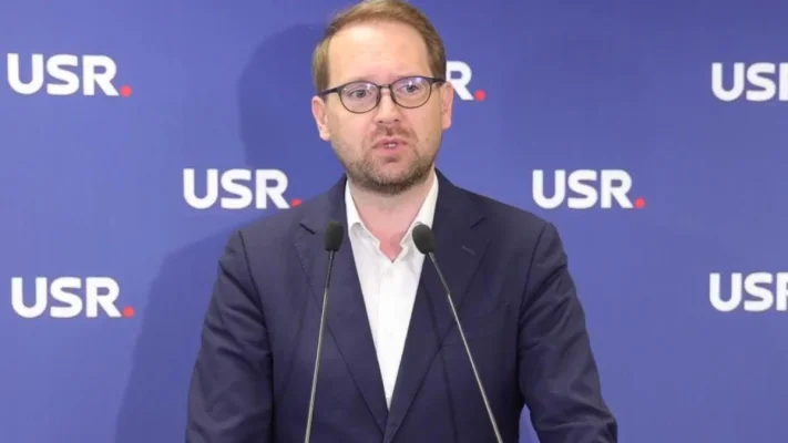 USR vrea tăierea sporului de antenă primit de bugetari: „Nu poți să bagi mâna în buzunarele românilor, ca să plătești un privilegiu”