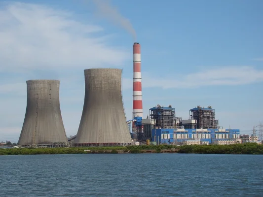 Combustibilii fosili vor acoperi deficitul de producţie de electricitate al Europei generat de scăderea producţiei eolienelor