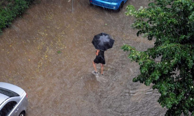 Avertizare meteo imediată! Ploi torențiale, grindină și vijelii în România. Iată lista localităților afectate