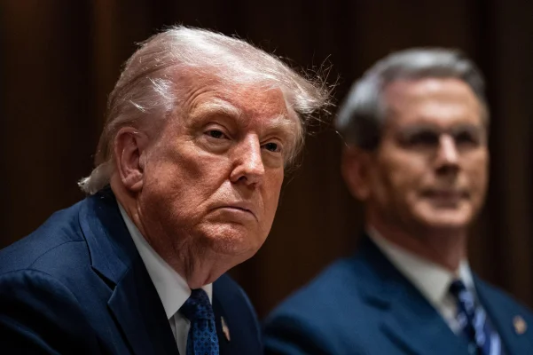 Trump consideră o greşeală excluderea Rusiei din G8. Kremlinul îi dă dreptate şi evidenţiază irelevanţa formatului în prezent
