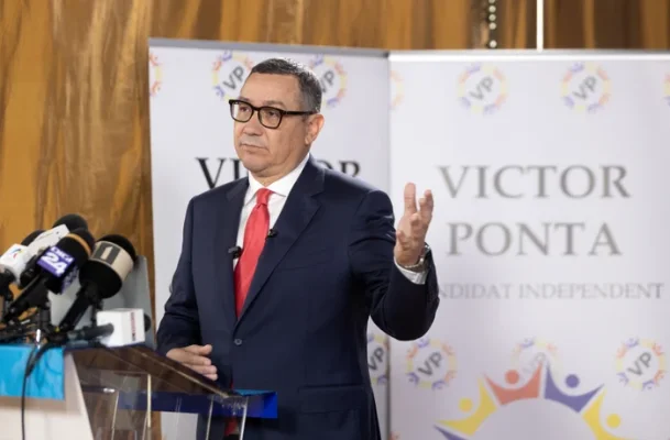 Ponta neagă autenticitatea fotografiilor publicate de Lasconi. A depus plângere penală la DIICOT