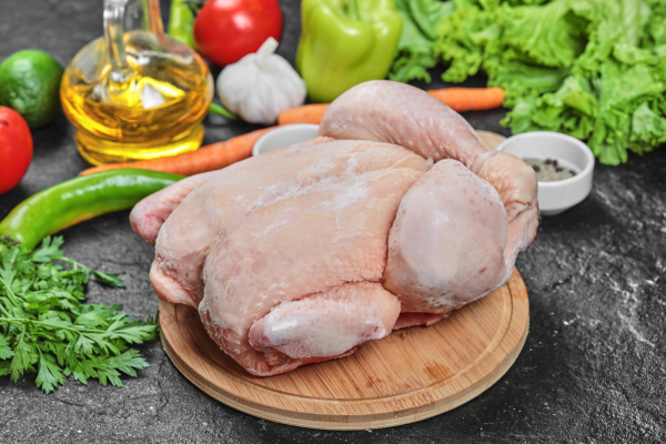 EXCLUSIV 	De ce francezii și italienii adoră carnea de pui românesc. Florin Barbu: 198 de milioane pleacă la export - VIDEO