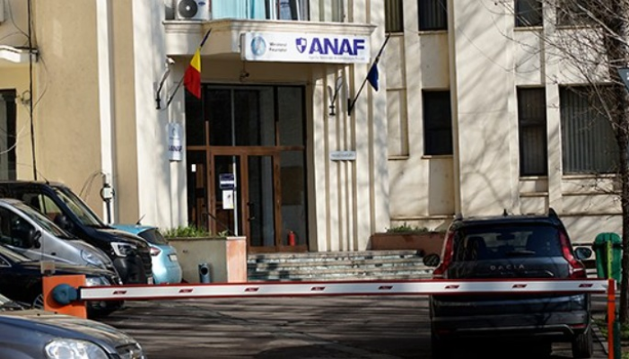 Un inspector ANAF, sub control judiciar într-un dosar DNA. Ce acuzații i se aduc