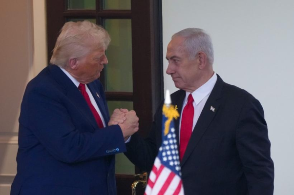Trump se întâlnește cu Netanyahu pentru a discuta despre un „acord permanent” cu Iranul