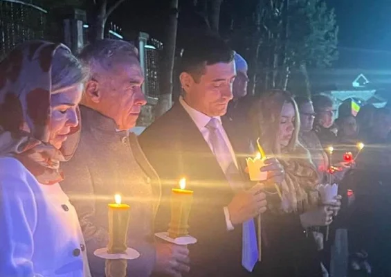 George Simion a mers împreună cu Călin Georgescu la slujba de Înviere