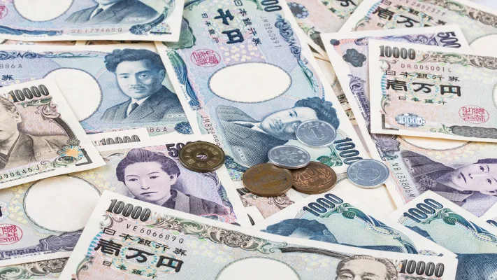 Japonia a pierdut poziţia de cel mai mare deţinător de active externe nete, o premieră în ultimii 34 de ani. Cel mai mare creditor al lumii a fost dretonat de Germania