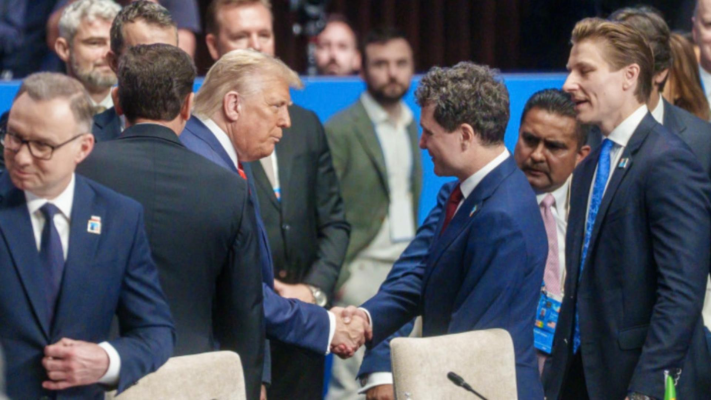 Un fost premier al României rupe tăcerea: Relația SUA-România, la cel mai coborât nivel din 1990 încoace. Trump doar a strâns mâna cu Nicușor Dan, formal