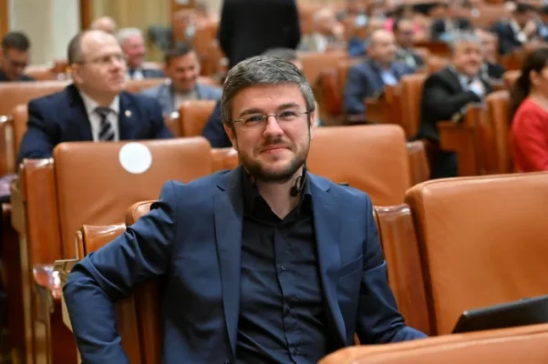 Senatorul Irineu Darău se suspendă din calităţile de membru USR pentru a putea face campanie electorală: „Voi continua ca voluntar pentru Nicuşor Dan”