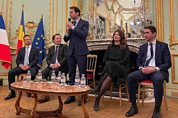 Ministrul Burduja îi îndeamnă pe cercetătorii români din Franța să revină acasă
