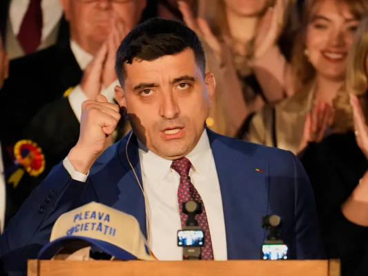 Simion, forțează anticipatele. Susținătorii AUR chemați la revoltă electorală din casă în casă