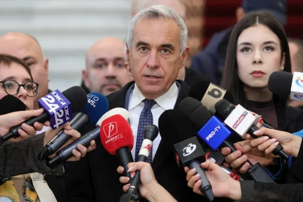 Exclusiv
        Cazul Călin Georgescu, explicat de un profesor de drept: Faptul că a fost blocat nu ar trebui să fie un prilej de euforie infantilă