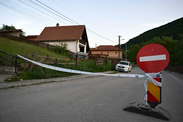 Ministrul Fechet, la Praid: Suntem profund îngrijoraţi în legătură cu creşterea alarmantă a concentraţiilor de cloruri. Situaţia de aici este departe de a fi considerată remediată în vreun fe