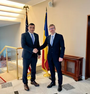 Anunț al Ambasadei SUA: Sorin Grindeanu, Ilie Bolojan, Kelemen Hunor și George Simion au discutat cu omul afaceriștilor au americani