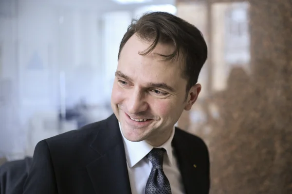 Senator AUR: Burduja elimină plafonarea prețurilor la energie, dar nu vine cu nicio soluție