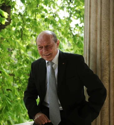 Traian Băsescu: Să nu le dăm toată puterea prin votul nostru!