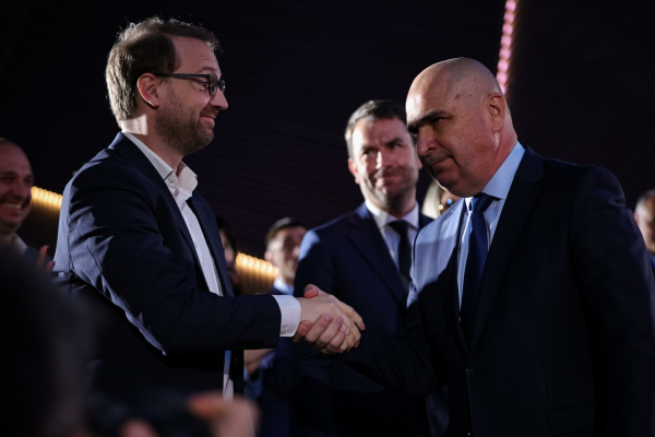 USR a decis intrarea la Guvernare / Dominic Fritz: Cerem un avans de ÎNCREDERE