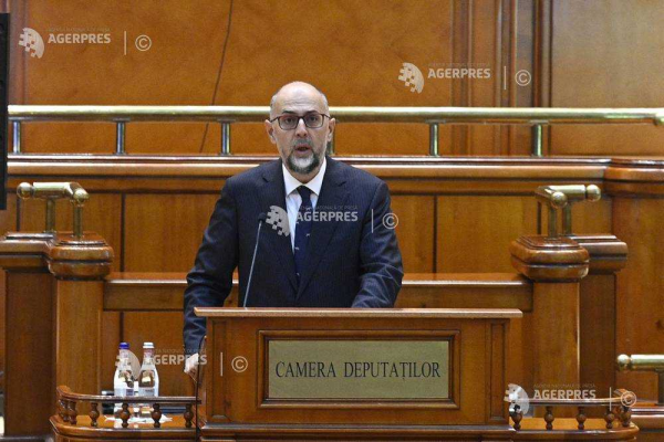 Parlament - învestitură Guvern/VIDEO Kelemen: Viitorul guvern - în slujba cetățenilor; pune instituțiile statului la o cură de slăbire