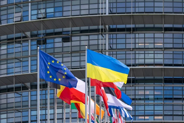 Europarlamentarii din toate grupurile au salutat verdictul din cazul „Pfizergate”: O VICTORIE împotriva politicii opace a Comisiei Europene