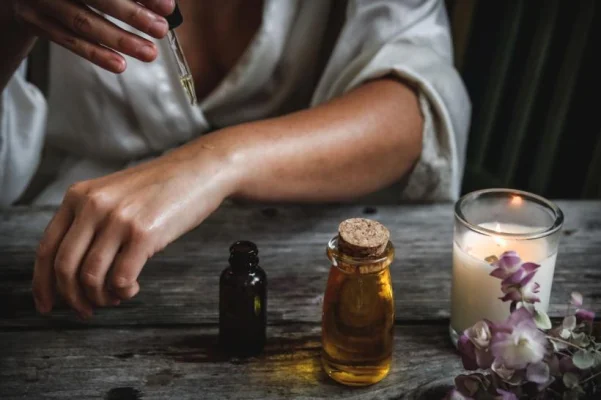 Artrita reumatoidă la tineri și adulți: Cum poți combate inflamația cu remedii naturiste
