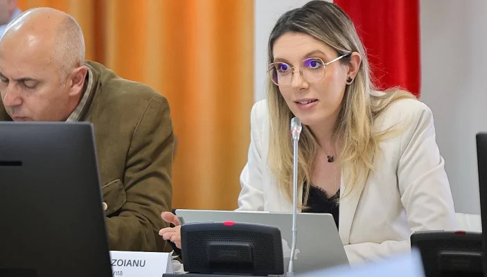 Ministrul Mediului: Vom creşte amenzile pentru oamenii care hrănesc urşii de pe marginea drumurilor