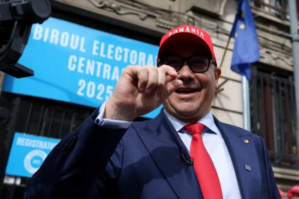 Victor Ponta revine în cursa pentru Cotroceni după 10 ani. Va juca finala sau îl va împiedica pe fostul aliat Crin Antonescu? ANALIZA