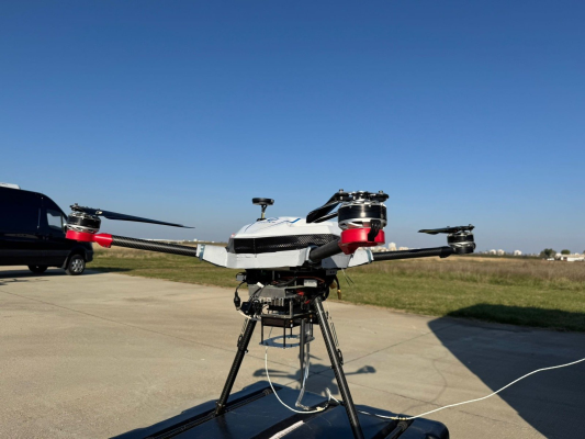 Ministrul Mediului: Am completat arsenalul de luptă împotriva poluării al Gărzii Naţionale de Mediu (GNM) cu 46 drone dotate cu senzori şi termoviziune / Sunt pregătite să detecteze atât poluanţii atmosferici, cât şi emisiile industriale