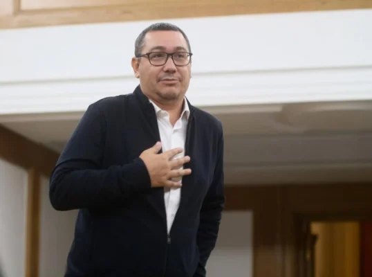 Prezidențiale 2025: A început războiul între Crin Antonescu și Victor Ponta, care a ieșit de la congresul PSD transformat în Georgescu 2