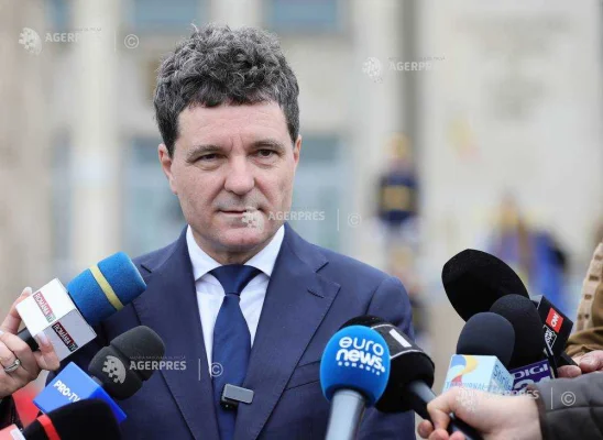 Președintele - discuții cu ministrul Proiectelor Europene și cel al Dezvoltării pe tema deficitului bugetar