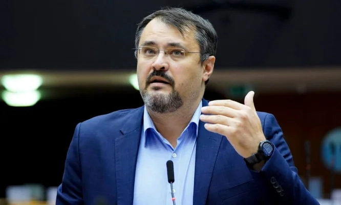 Ghinea acuza PSD-ul ca difuzeaza stenograme „inventate” prin intermediul publicatiilor apropiate: „Si Tanczos si Caciu au fost parteneri de dialog profesionisti si onesti in aceste zile”
