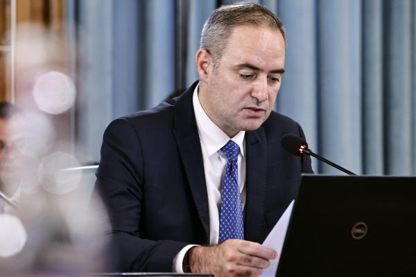 Ministrul Finantelor: „Nu sunt de acord cu impozitul progresiv/ Majorarea TVA la 21% este vazuta de catre Comisia Europeana ca o masura credibila”