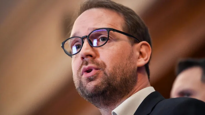 Dominic Fritz: Am depus cerere pentru cetăţenia română anul trecut. Îndeplinesc condițiile, dar aștept la coadă