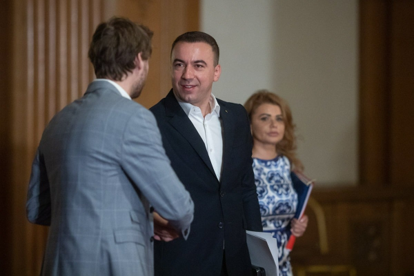 Bogdan Ivan anunță un proiect de investiții de 4-5 miliarde de dolari pentru infrastructura digitală a regiunii Mării Negre/ În negocieri pentru Guvernul Bolojan, acesta este vehiculat de PSD să ia locul lui Sebastian Burduja la Energie