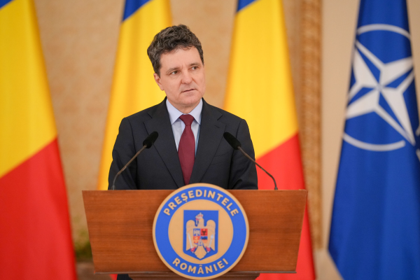 Nicuşor Dan participă la primul summit NATO în calitate de preşedinte al României