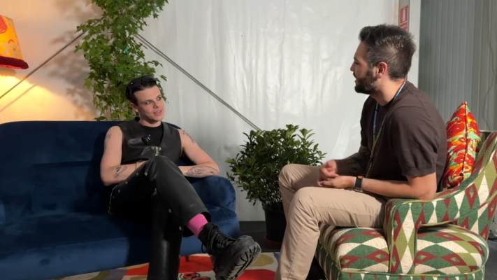 Yungblud, idolul rock al Generației Z, a făcut show pe scena de la Electric Castle 2025