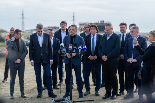 Demonstrație cu cifre. Unul dintre cei mai importanți economiști români arată că nu politicienii și clientela de partid au fost principalii beneficiari ai dezmățului bugetar din ultimii ani, ci alții. „Realitatea este mult mai nuanțată și diferită”